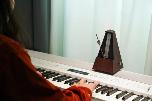 Finding-Your-Rhythm-The-Timeless-Magic-of-a-Mechanical-Metronome Sondery Music